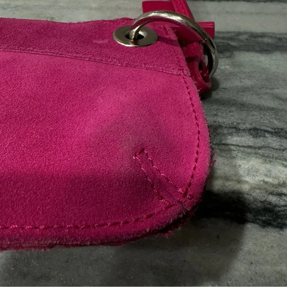 BATH &‎ BODY WORKS | RED SUEDE WRISTLET